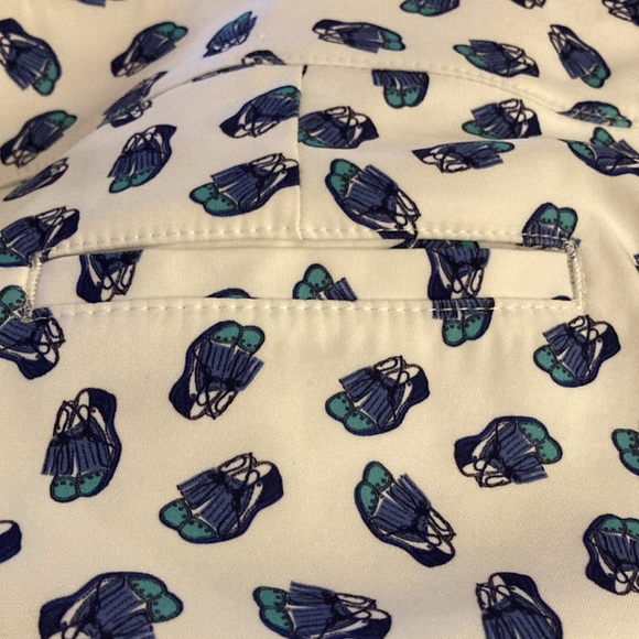 NWOT - IZOD GOLF Blue, Turquoise & White Golf Shoe Patterned Skort - Sz 12 - Picture 8 of 14